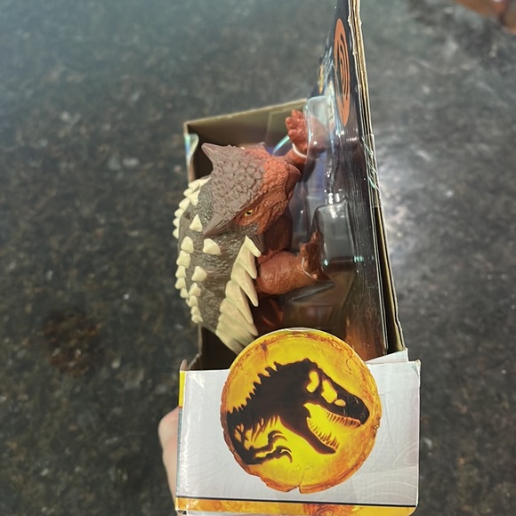 2022 Jurassic World Dominion Ankylosaurus Dinosaur Figure ROAR STRIKERS - Picture 5 of 6